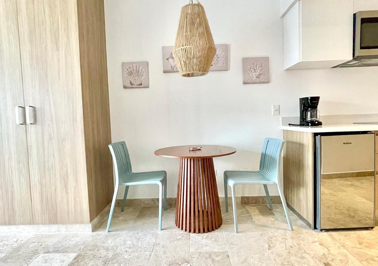 Delightful Luxury Studio In Downtown Heart P06 *